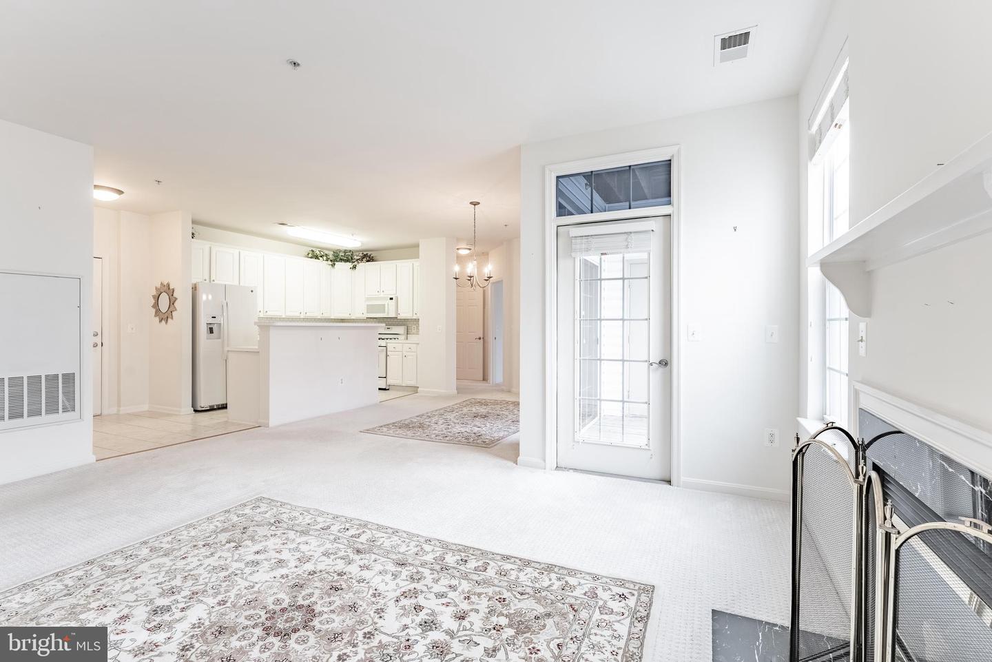 11575 CAVALIER LANDING CT #301, FAIRFAX, Virginia 22030, 2 Bedrooms Bedrooms, ,2 BathroomsBathrooms,Residential,For sale,11575 CAVALIER LANDING CT #301,VAFX2282648 MLS # VAFX2282648