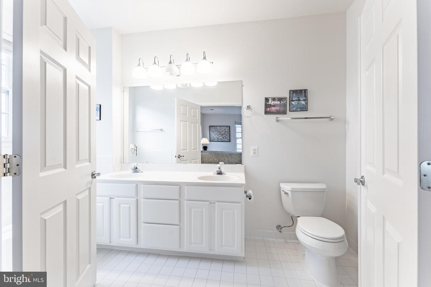 11575 CAVALIER LANDING CT #301, FAIRFAX, Virginia 22030, 2 Bedrooms Bedrooms, ,2 BathroomsBathrooms,Residential,For sale,11575 CAVALIER LANDING CT #301,VAFX2282648 MLS # VAFX2282648