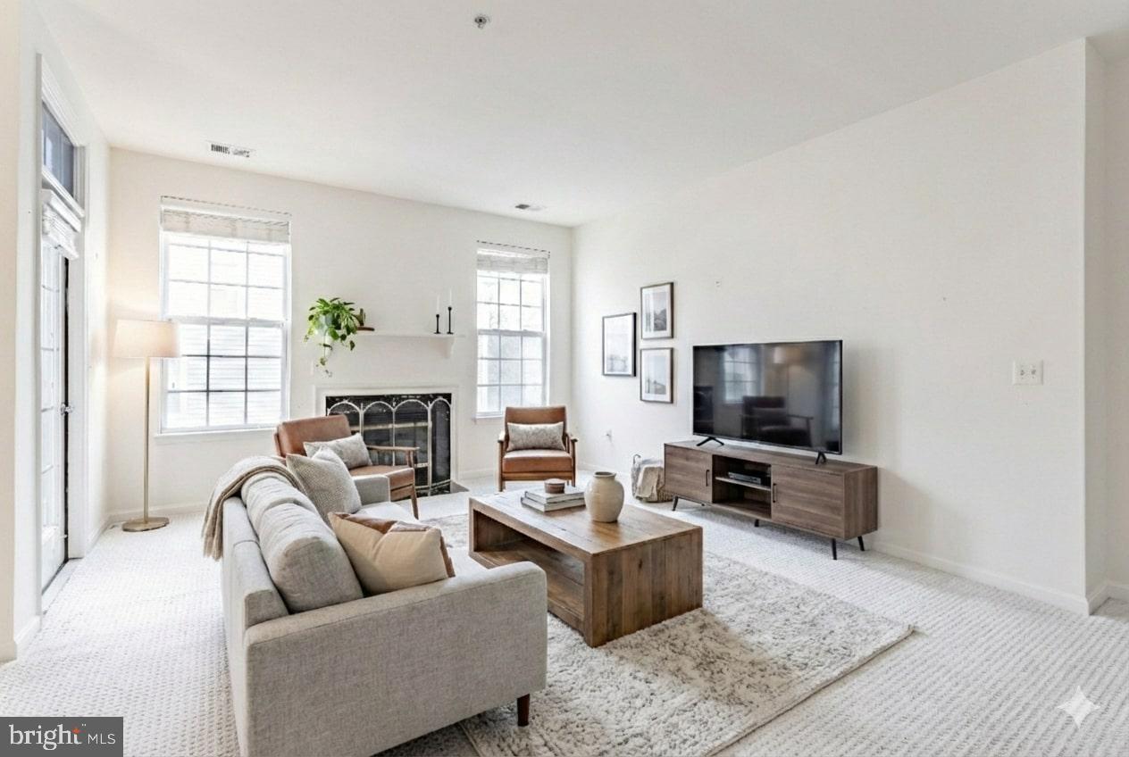 11575 CAVALIER LANDING CT #301, FAIRFAX, Virginia 22030, 2 Bedrooms Bedrooms, ,2 BathroomsBathrooms,Residential,For sale,11575 CAVALIER LANDING CT #301,VAFX2282648 MLS # VAFX2282648