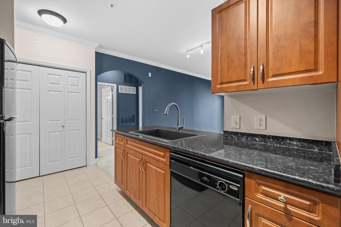 12925 CENTRE PARK CIR #304, HERNDON, Virginia 20171, 2 Bedrooms Bedrooms, 5 Rooms Rooms,2 BathroomsBathrooms,Residential,For sale,12925 CENTRE PARK CIR #304,VAFX2282746 MLS # VAFX2282746