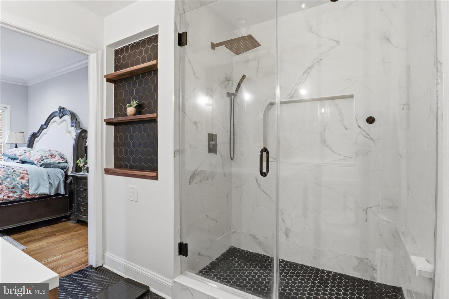 8712 LEA LN, ALEXANDRIA, Virginia 22309, 5 Bedrooms Bedrooms, ,3 BathroomsBathrooms,Residential,For sale,8712 LEA LN,VAFX2283336 MLS # VAFX2283336