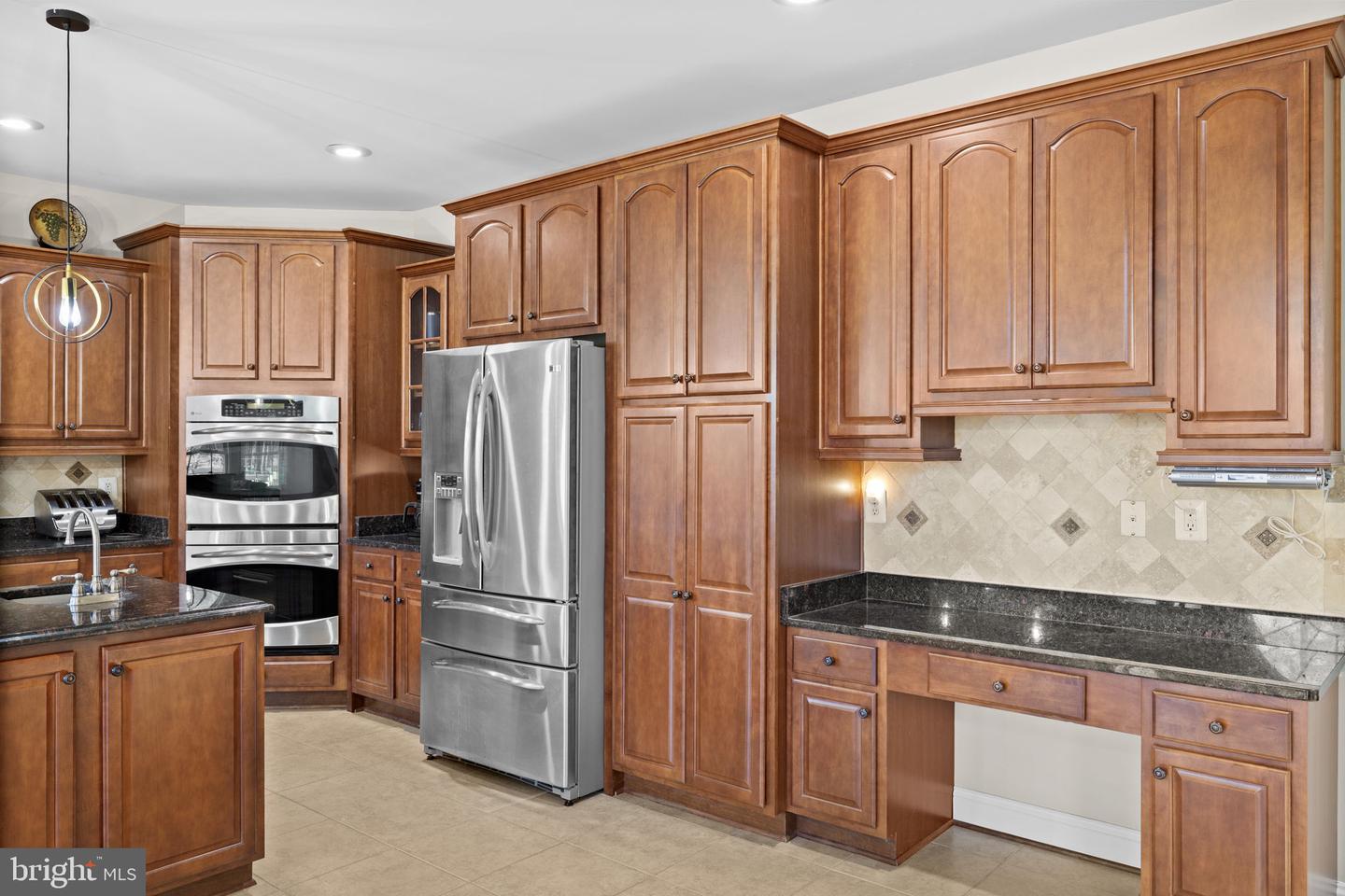 10041 TARRINGTON WAY, SPOTSYLVANIA, Virginia 22551, 5 Bedrooms Bedrooms, ,4 BathroomsBathrooms,Residential,For sale,10041 TARRINGTON WAY,VASP2038296 MLS # VASP2038296