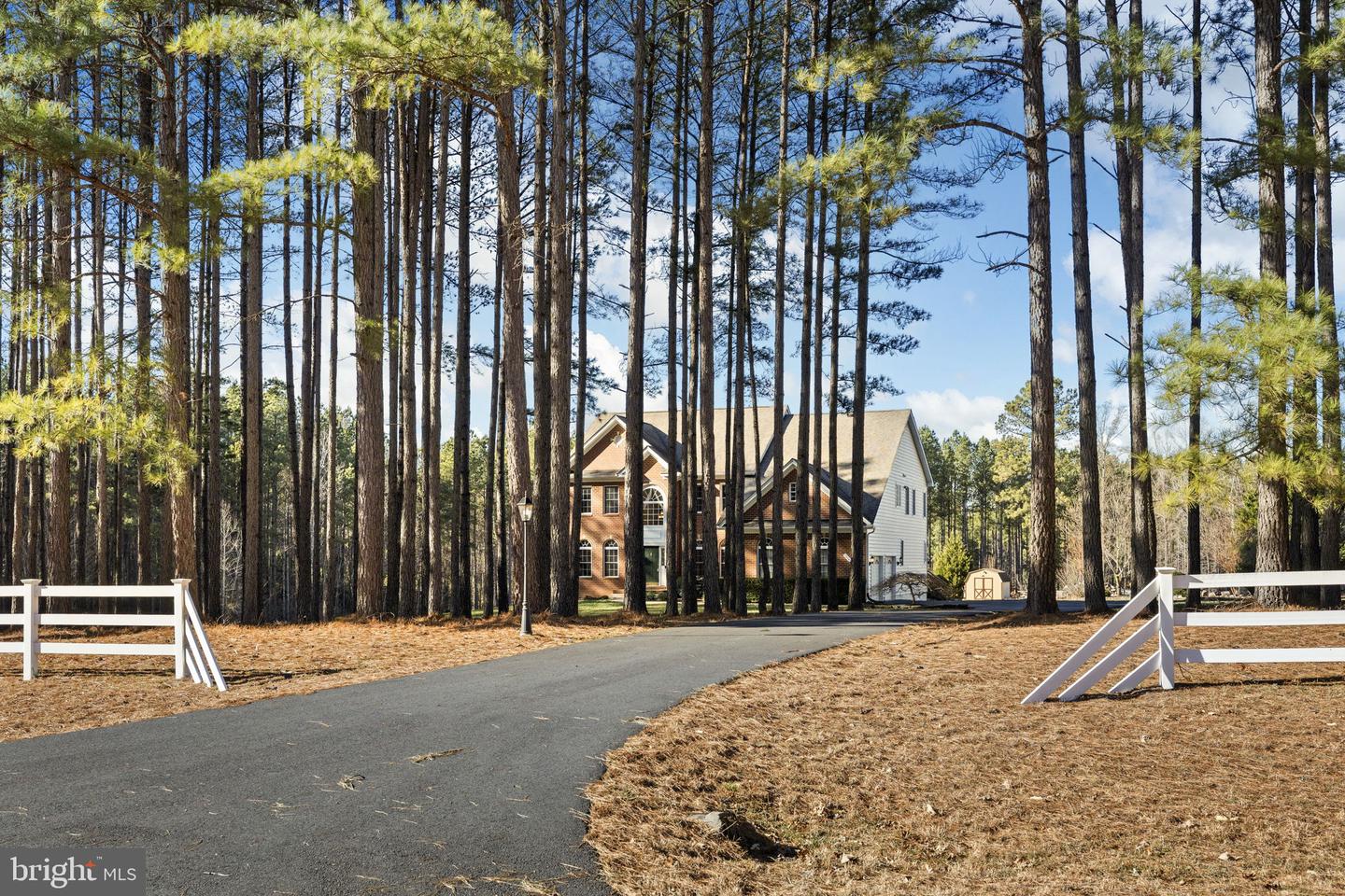 10041 TARRINGTON WAY, SPOTSYLVANIA, Virginia 22551, 5 Bedrooms Bedrooms, ,4 BathroomsBathrooms,Residential,For sale,10041 TARRINGTON WAY,VASP2038296 MLS # VASP2038296