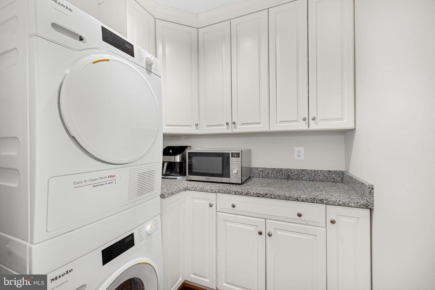 1537 30TH ST NW #D32, WASHINGTON, District Of Columbia 20007, 3 Bedrooms Bedrooms, ,3 BathroomsBathrooms,Residential,For sale,1537 30TH ST NW #D32,DCDC2239778 MLS # DCDC2239778