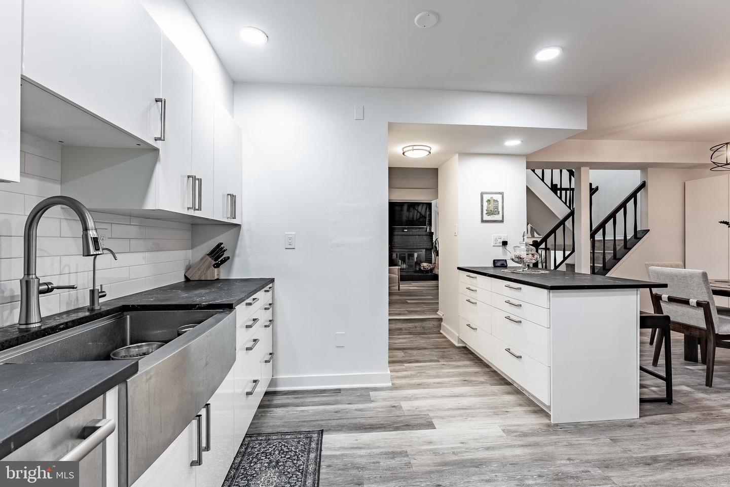 2045 WINGED FOOT CT, RESTON, Virginia 20191, 3 Bedrooms Bedrooms, ,2 BathroomsBathrooms,Residential,For sale,2045 WINGED FOOT CT,VAFX2284564 MLS # VAFX2284564