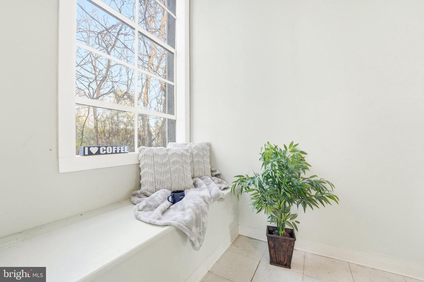 9071 SPERRYVILLE PIKE, CULPEPER, Virginia 22701, 1 Bedroom Bedrooms, ,1 BathroomBathrooms,Residential,For sale,9071 SPERRYVILLE PIKE,VACU2012342 MLS # VACU2012342