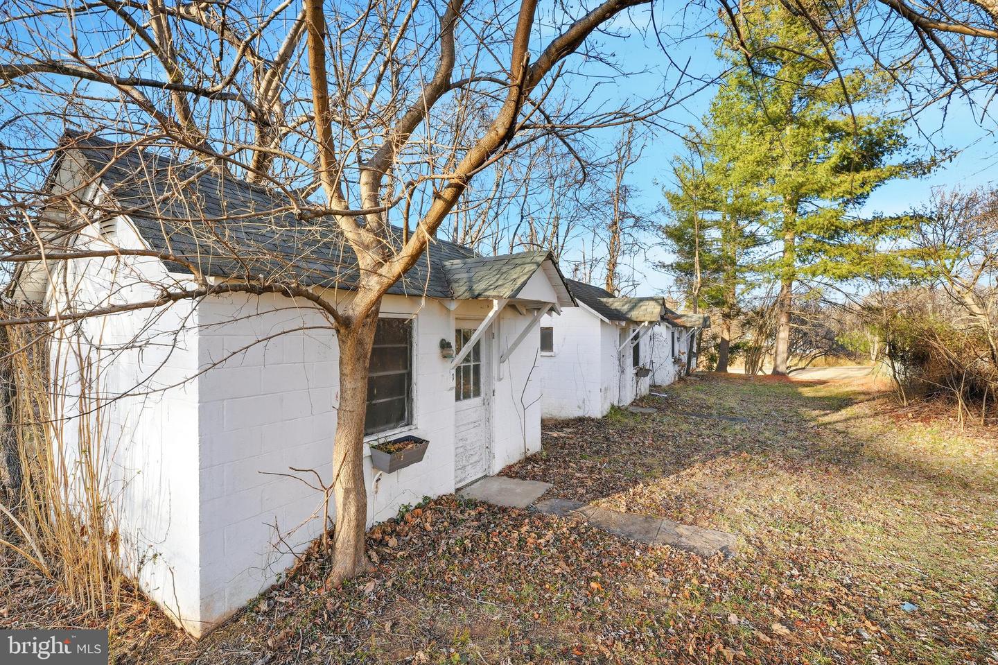 9071 SPERRYVILLE PIKE, CULPEPER, Virginia 22701, 1 Bedroom Bedrooms, ,1 BathroomBathrooms,Residential,For sale,9071 SPERRYVILLE PIKE,VACU2012342 MLS # VACU2012342