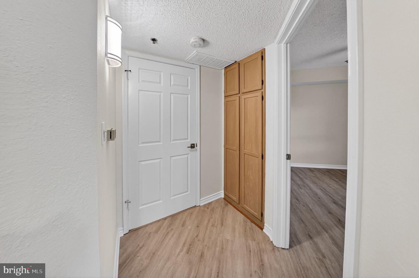 1504 LINCOLN WAY #100, MCLEAN, Virginia 22102, 1 Bedroom Bedrooms, ,1 BathroomBathrooms,Residential,For sale,1504 LINCOLN WAY #100,VAFX2285010 MLS # VAFX2285010