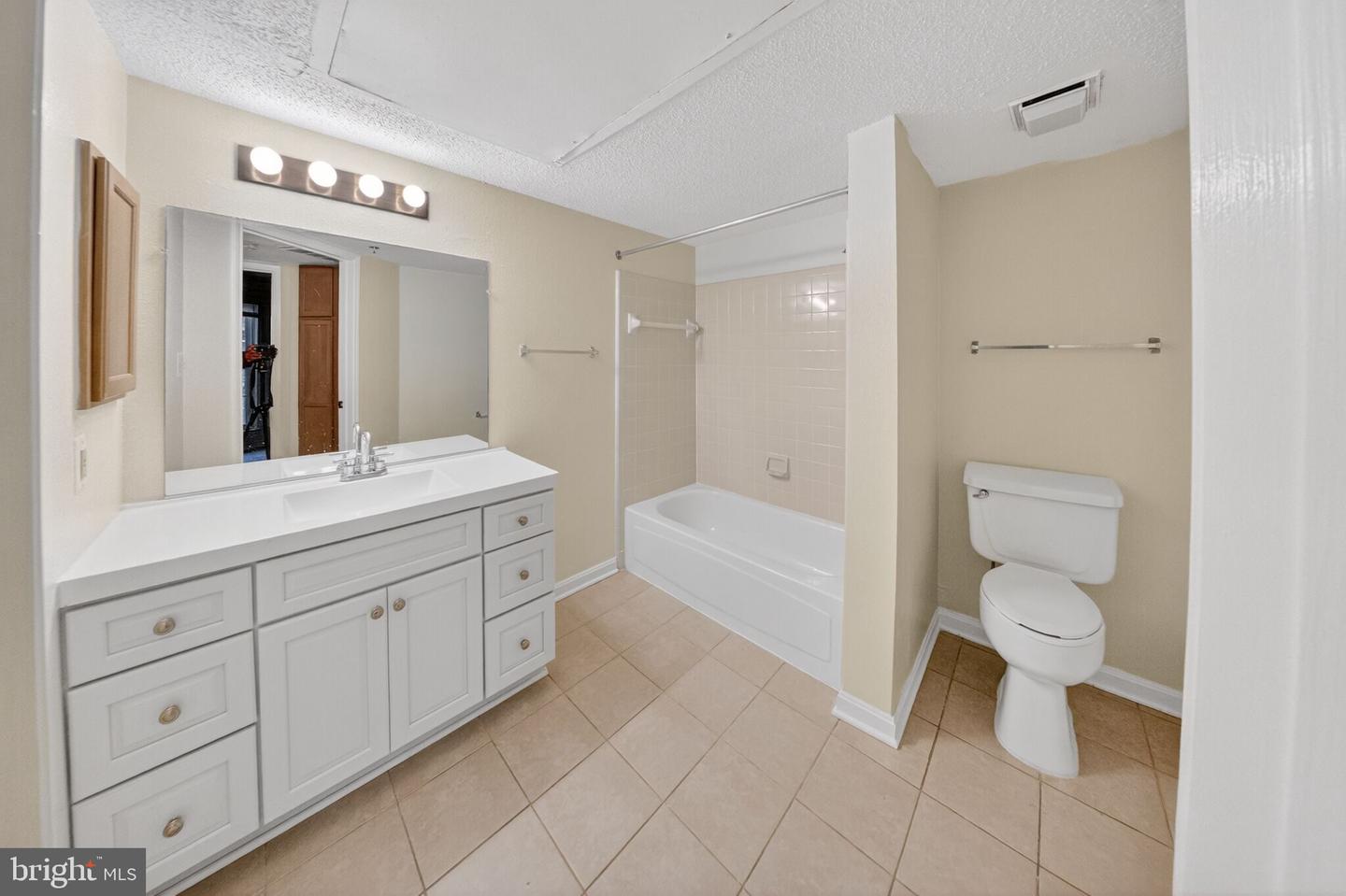 1504 LINCOLN WAY #100, MCLEAN, Virginia 22102, 1 Bedroom Bedrooms, ,1 BathroomBathrooms,Residential,For sale,1504 LINCOLN WAY #100,VAFX2285010 MLS # VAFX2285010