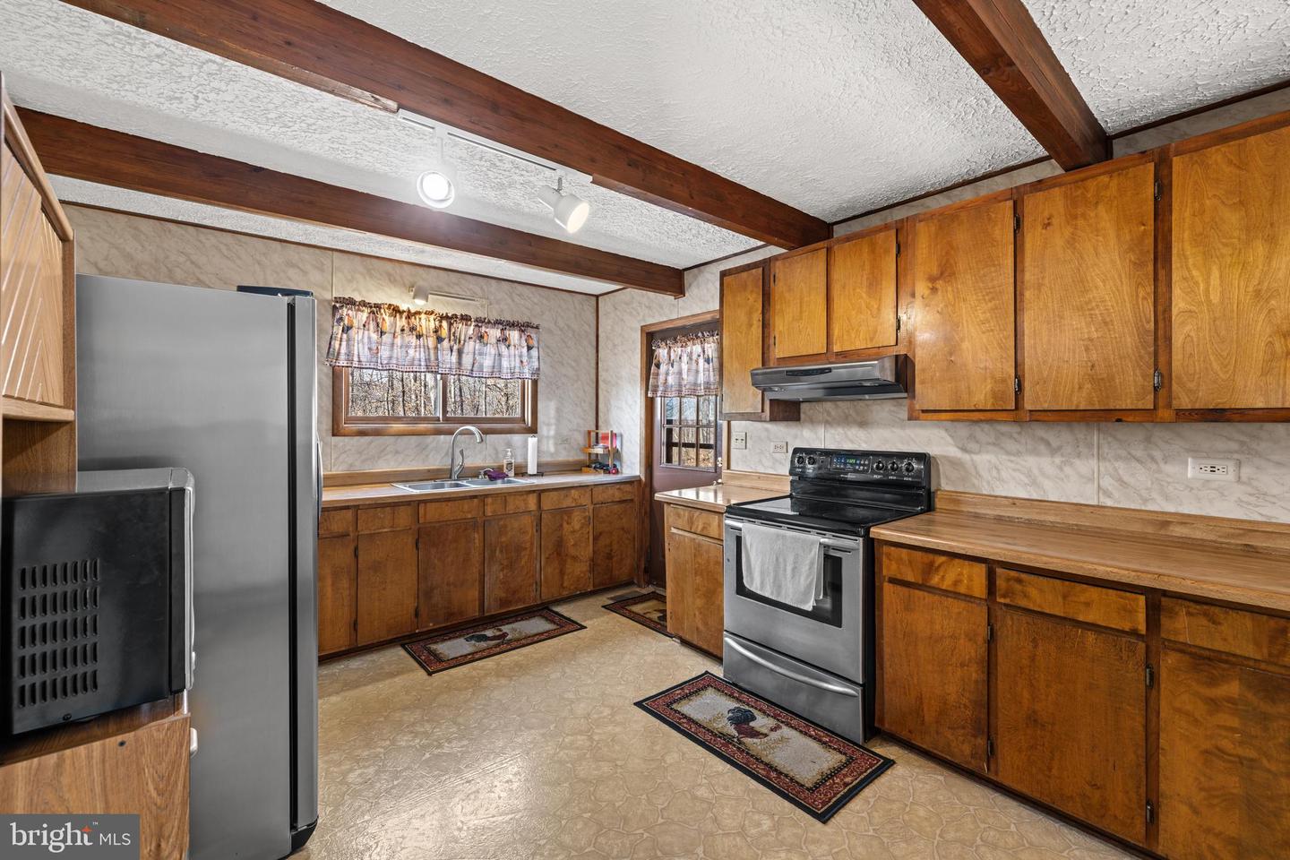 7386 APPLE RIDGE DR, TIMBERVILLE, Virginia 22853, 2 Bedrooms Bedrooms, ,1 BathroomBathrooms,Residential,For sale,7386 APPLE RIDGE DR,VARO2002798 MLS # VARO2002798