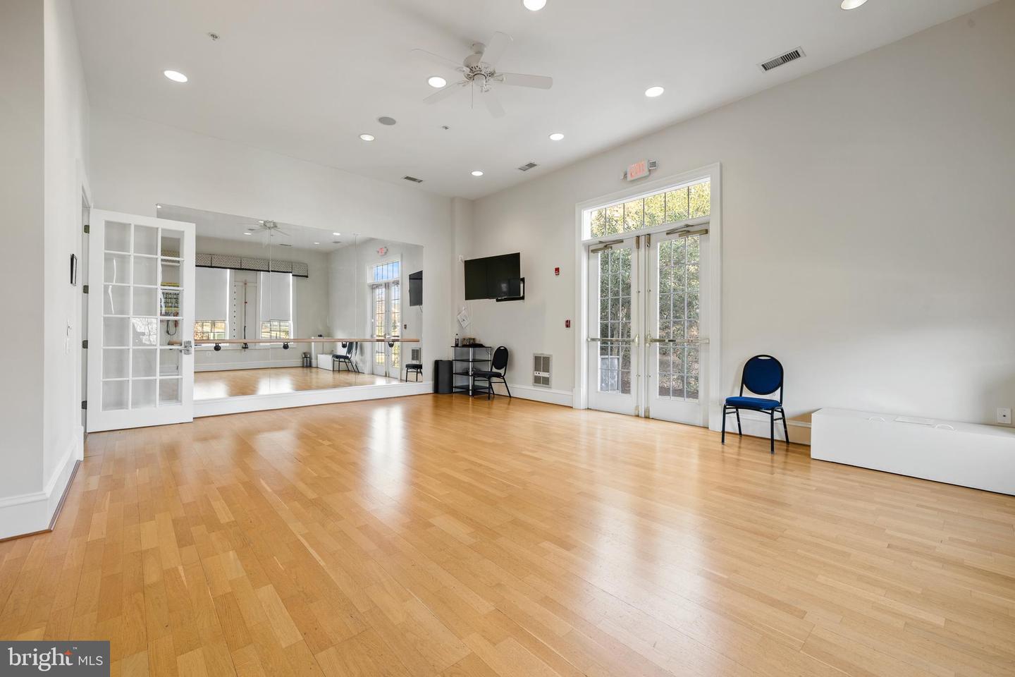 8970 FASCINATION CT #412, LORTON, Virginia 22079, 2 Bedrooms Bedrooms, ,2 BathroomsBathrooms,Residential,For sale,8970 FASCINATION CT #412,VAFX2285414 MLS # VAFX2285414 8970 FASCINATION CT #412, LORTON, Virginia 22079, 2 Bedrooms Bedrooms, ,2 BathroomsBathrooms,Residential,For sale,8970 FASCINATION CT #412,VAFX2285414 MLS # VAFX2285414