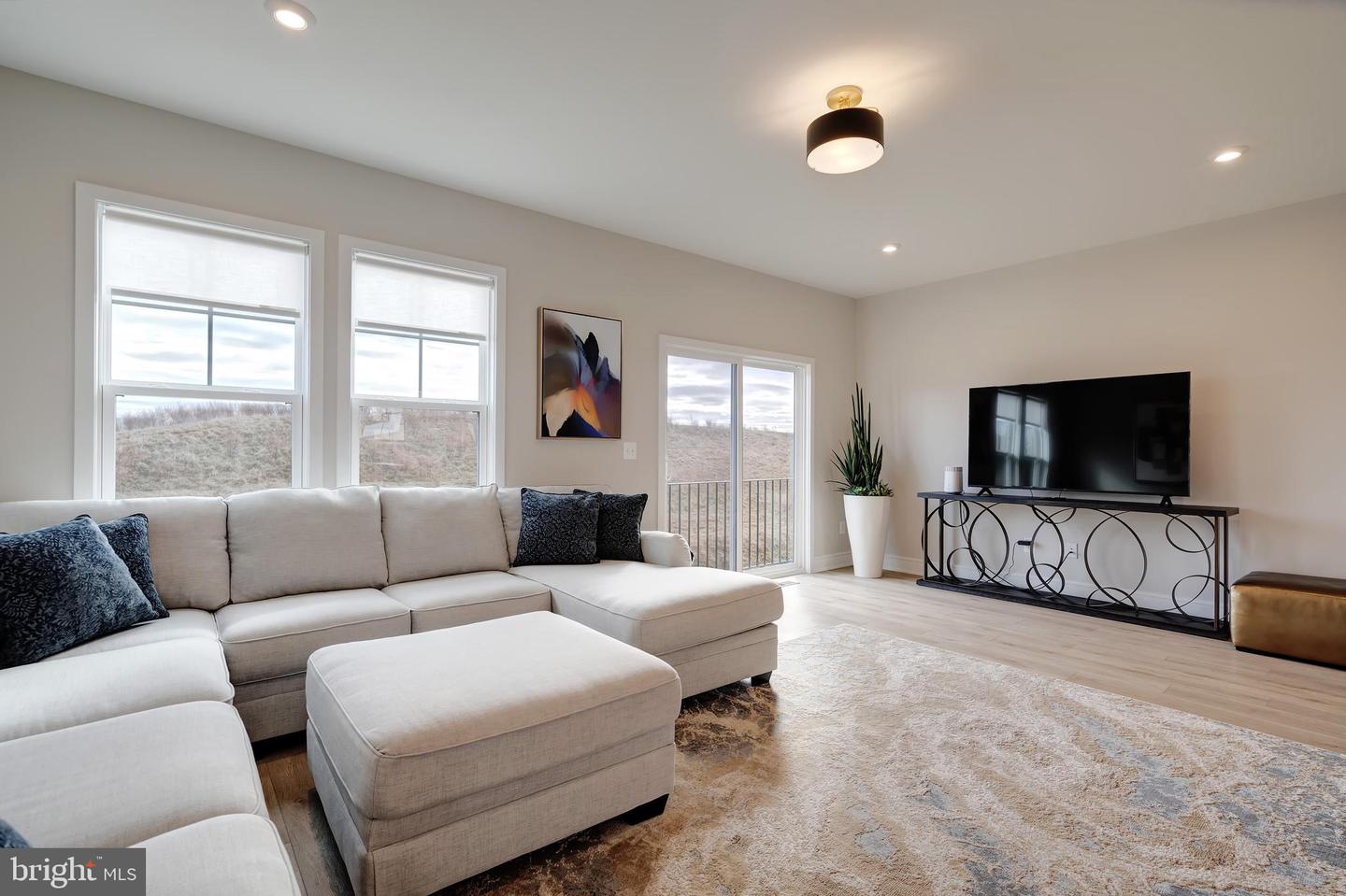 105 CHECKERSPOT, LAKE FREDERICK, Virginia 22630, 3 Bedrooms Bedrooms, ,3 BathroomsBathrooms,Residential,For sale,105 CHECKERSPOT,VAFV2038884 MLS # VAFV2038884