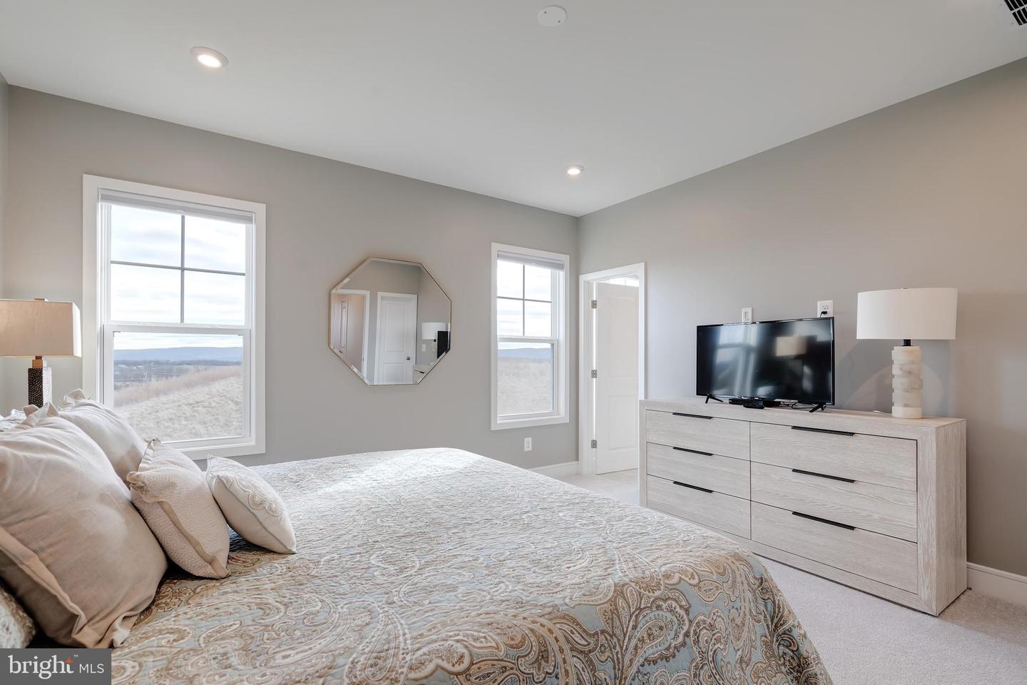 105 CHECKERSPOT, LAKE FREDERICK, Virginia 22630, 3 Bedrooms Bedrooms, ,3 BathroomsBathrooms,Residential,For sale,105 CHECKERSPOT,VAFV2038884 MLS # VAFV2038884