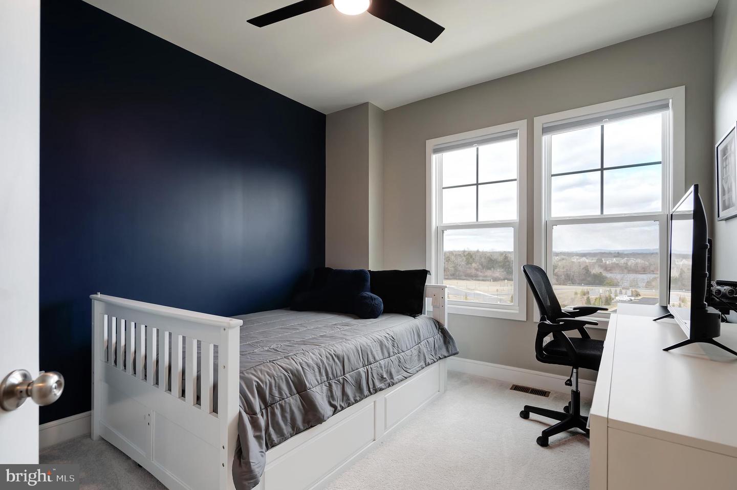 105 CHECKERSPOT, LAKE FREDERICK, Virginia 22630, 3 Bedrooms Bedrooms, ,3 BathroomsBathrooms,Residential,For sale,105 CHECKERSPOT,VAFV2038884 MLS # VAFV2038884