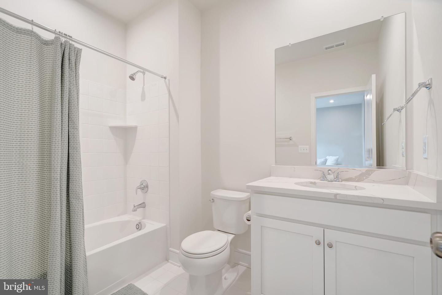 105 CHECKERSPOT, LAKE FREDERICK, Virginia 22630, 3 Bedrooms Bedrooms, ,3 BathroomsBathrooms,Residential,For sale,105 CHECKERSPOT,VAFV2038884 MLS # VAFV2038884