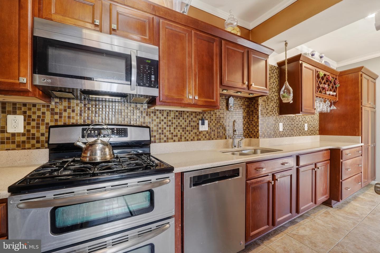 4301 4TH ST NW, WASHINGTON, District Of Columbia 20011, 5 Bedrooms Bedrooms, ,2 BathroomsBathrooms,Residential,For sale,4301 4TH ST NW,DCDC2241138 MLS # DCDC2241138