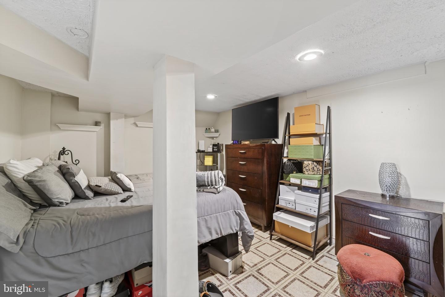 4301 4TH ST NW, WASHINGTON, District Of Columbia 20011, 5 Bedrooms Bedrooms, ,2 BathroomsBathrooms,Residential,For sale,4301 4TH ST NW,DCDC2241138 MLS # DCDC2241138