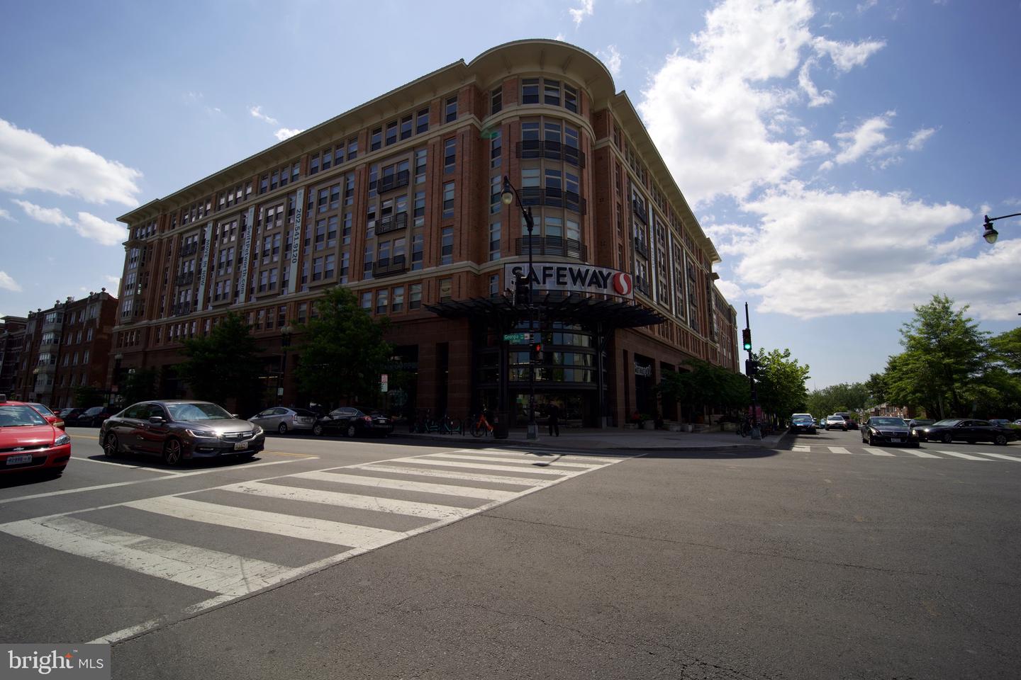 4301 4TH ST NW, WASHINGTON, District Of Columbia 20011, 5 Bedrooms Bedrooms, ,2 BathroomsBathrooms,Residential,For sale,4301 4TH ST NW,DCDC2241138 MLS # DCDC2241138