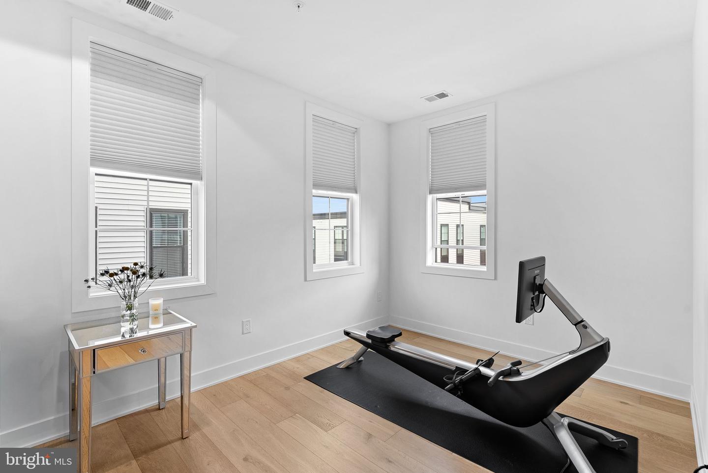 22171 SPRINGSIDE TER #400, ASHBURN, Virginia 20148, 3 Bedrooms Bedrooms, ,2 BathroomsBathrooms,Residential,For sale,22171 SPRINGSIDE TER #400,VALO2113902 MLS # VALO2113902