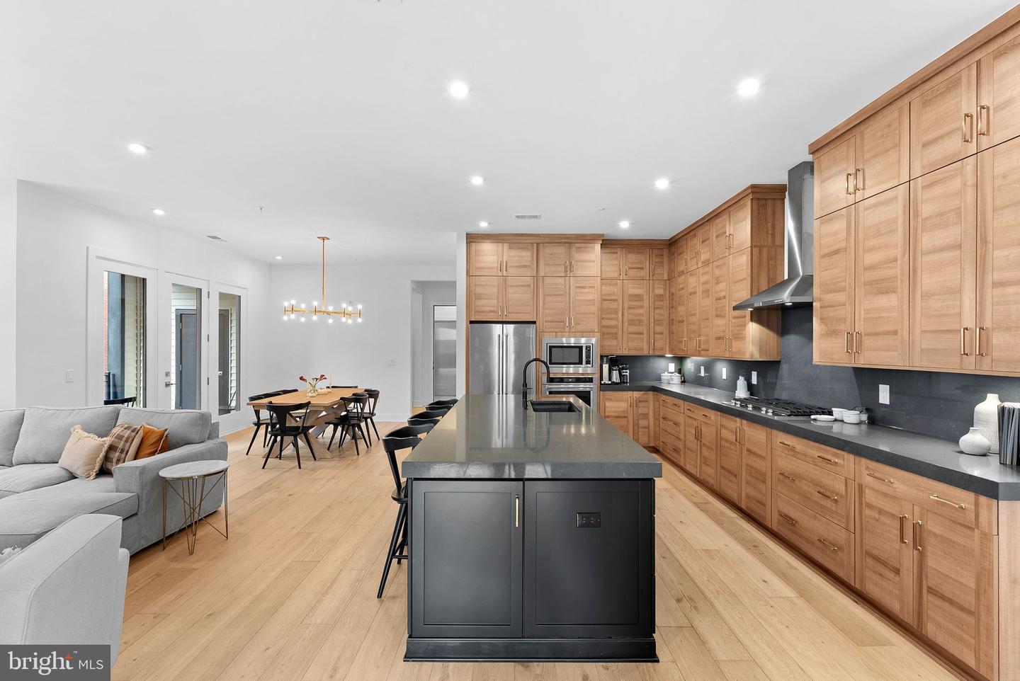 22171 SPRINGSIDE TER #400, ASHBURN, Virginia 20148, 3 Bedrooms Bedrooms, ,2 BathroomsBathrooms,Residential,For sale,22171 SPRINGSIDE TER #400,VALO2113902 MLS # VALO2113902