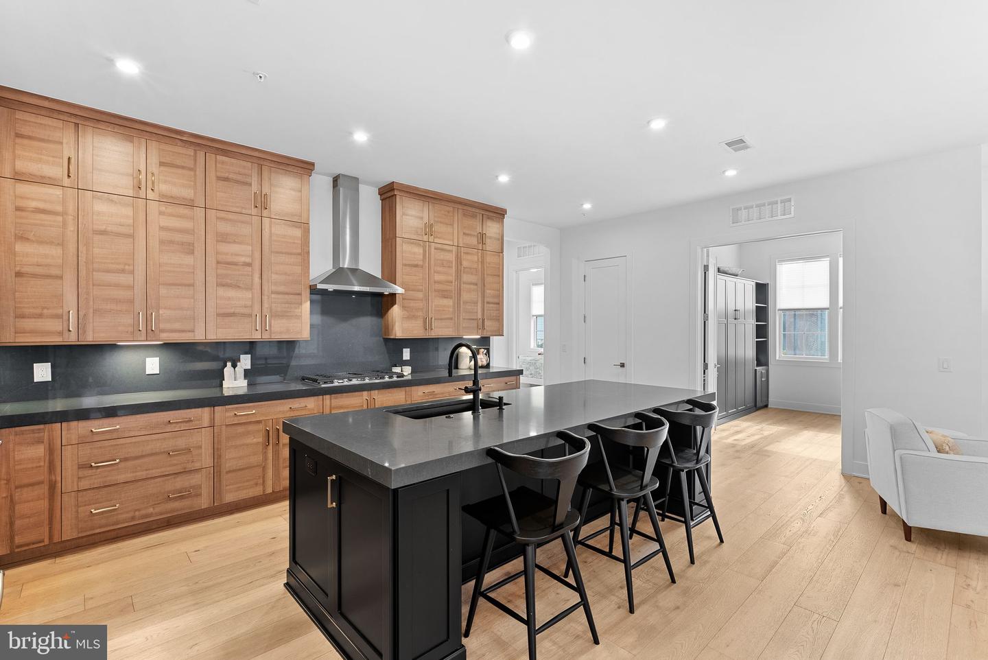 22171 SPRINGSIDE TER #400, ASHBURN, Virginia 20148, 3 Bedrooms Bedrooms, ,2 BathroomsBathrooms,Residential,For sale,22171 SPRINGSIDE TER #400,VALO2113902 MLS # VALO2113902