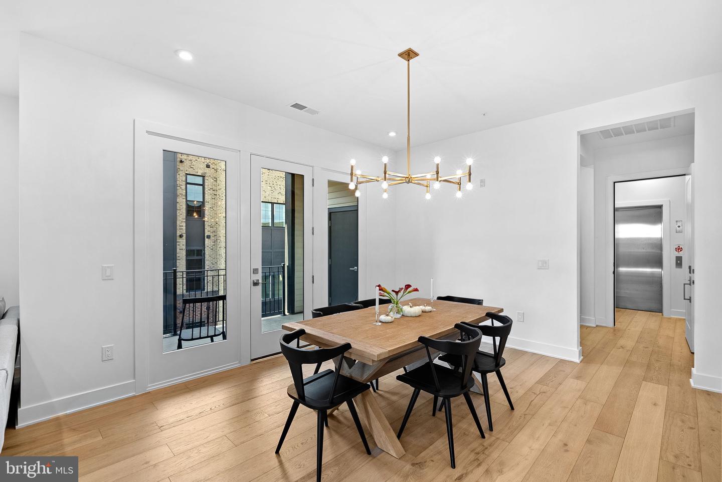 22171 SPRINGSIDE TER #400, ASHBURN, Virginia 20148, 3 Bedrooms Bedrooms, ,2 BathroomsBathrooms,Residential,For sale,22171 SPRINGSIDE TER #400,VALO2113902 MLS # VALO2113902