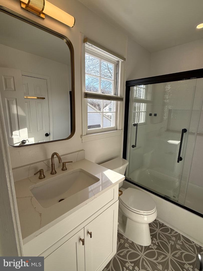 6347 CHIMNEY WOOD CT, ALEXANDRIA, Virginia 22306, 4 Bedrooms Bedrooms, 11 Rooms Rooms,2 BathroomsBathrooms,Residential,For sale,6347 CHIMNEY WOOD CT,VAFX2285688 MLS # VAFX2285688