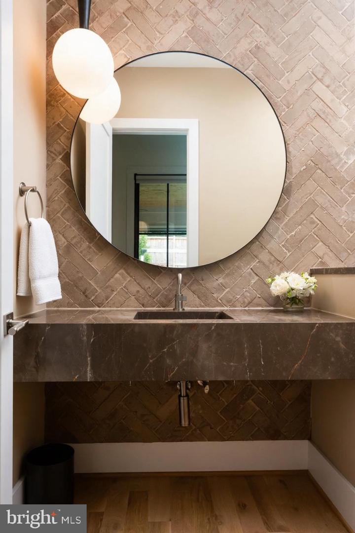 4283 38TH ST N, ARLINGTON, Virginia 22207, 6 Bedrooms Bedrooms, ,6 BathroomsBathrooms,Residential,For sale,4283 38TH ST N,VAAR2067730 MLS # VAAR2067730