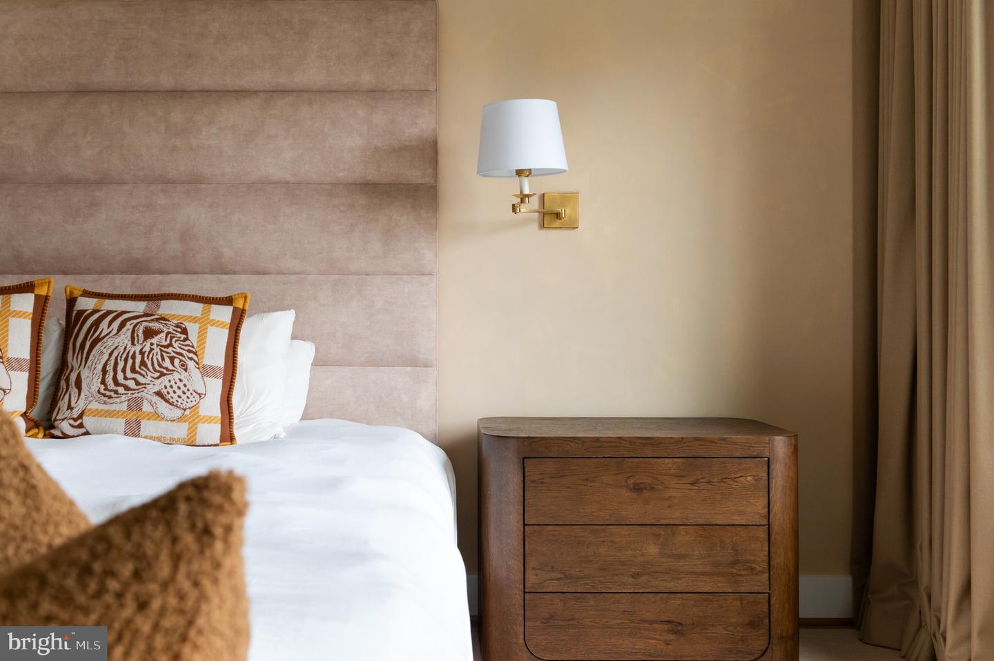 4283 38TH ST N, ARLINGTON, Virginia 22207, 6 Bedrooms Bedrooms, ,6 BathroomsBathrooms,Residential,For sale,4283 38TH ST N,VAAR2067730 MLS # VAAR2067730