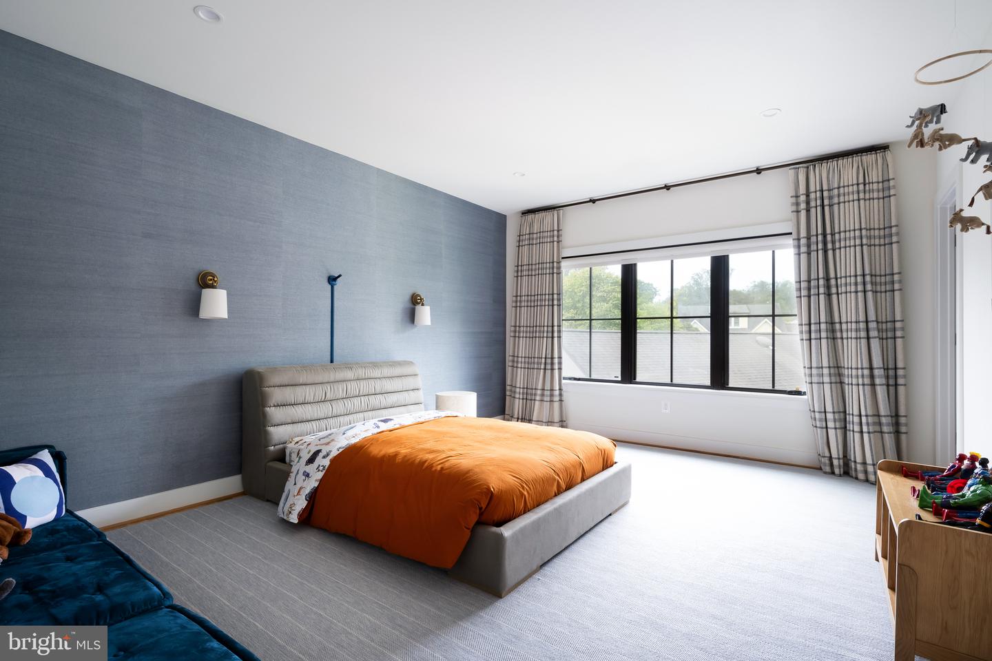 4283 38TH ST N, ARLINGTON, Virginia 22207, 6 Bedrooms Bedrooms, ,6 BathroomsBathrooms,Residential,For sale,4283 38TH ST N,VAAR2067730 MLS # VAAR2067730