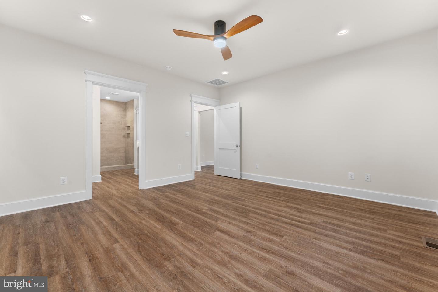 230 TRANQUIL WOOD LN, WINCHESTER, Virginia 22602, 3 Bedrooms Bedrooms, ,2 BathroomsBathrooms,Residential,For sale,230 TRANQUIL WOOD LN,VAFV2038912 MLS # VAFV2038912