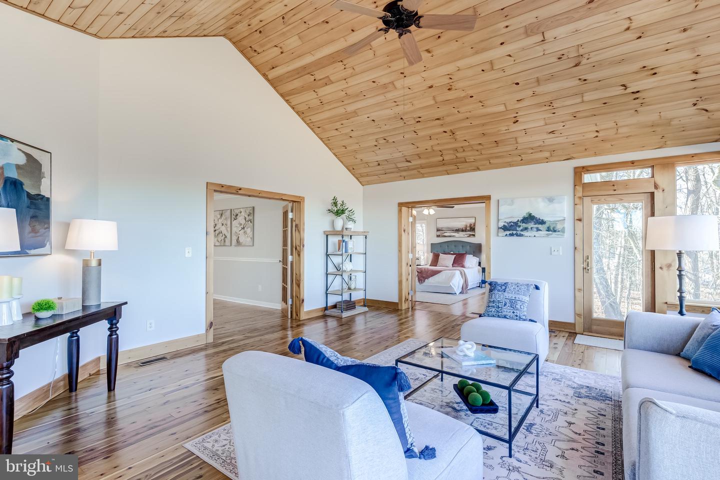 35405 CARNOUSTIE CIR, ROUND HILL, Virginia 20141, 4 Bedrooms Bedrooms, ,4 BathroomsBathrooms,Residential,For sale,35405 CARNOUSTIE CIR,VALO2113942 MLS # VALO2113942