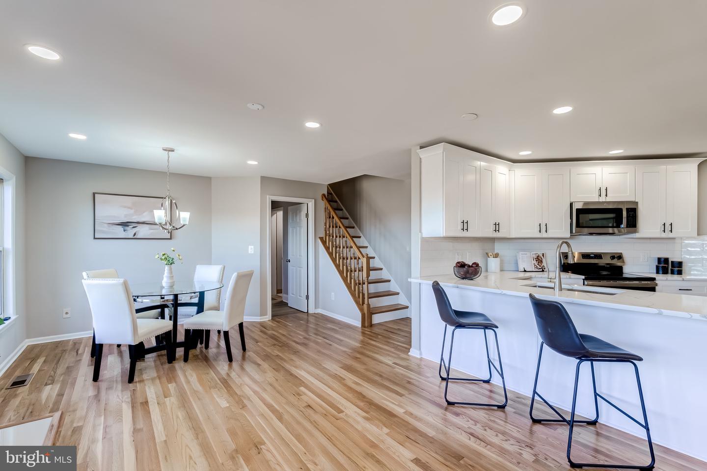 35405 CARNOUSTIE CIR, ROUND HILL, Virginia 20141, 4 Bedrooms Bedrooms, ,4 BathroomsBathrooms,Residential,For sale,35405 CARNOUSTIE CIR,VALO2113942 MLS # VALO2113942