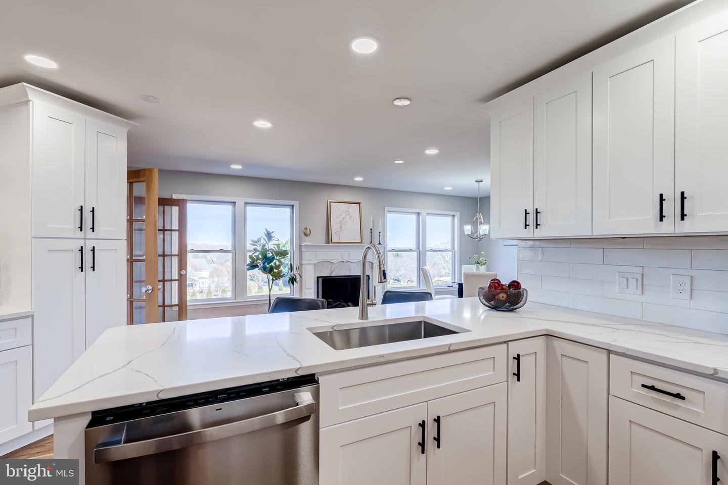 35405 CARNOUSTIE CIR, ROUND HILL, Virginia 20141, 4 Bedrooms Bedrooms, ,4 BathroomsBathrooms,Residential,For sale,35405 CARNOUSTIE CIR,VALO2113942 MLS # VALO2113942