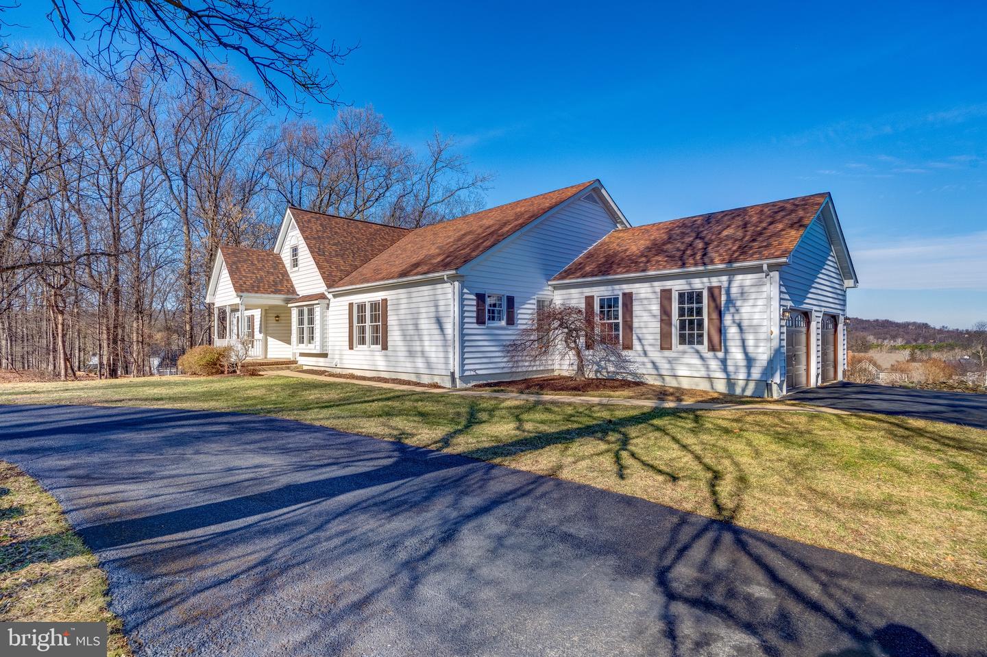 35405 CARNOUSTIE CIR, ROUND HILL, Virginia 20141, 4 Bedrooms Bedrooms, ,4 BathroomsBathrooms,Residential,For sale,35405 CARNOUSTIE CIR,VALO2113942 MLS # VALO2113942