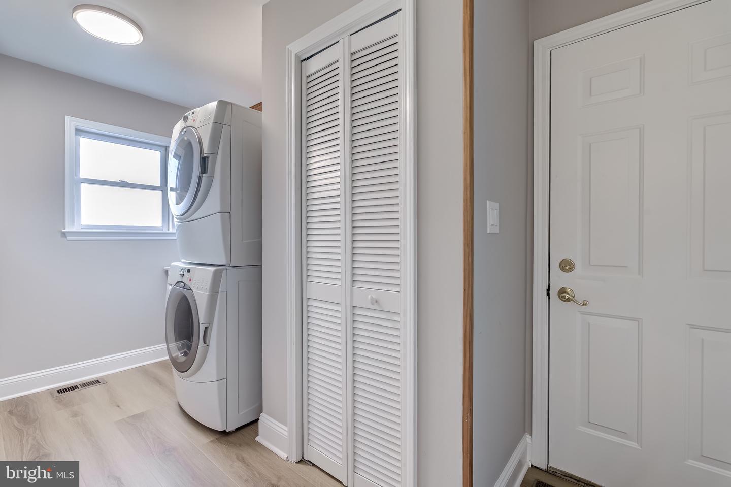 35405 CARNOUSTIE CIR, ROUND HILL, Virginia 20141, 4 Bedrooms Bedrooms, ,4 BathroomsBathrooms,Residential,For sale,35405 CARNOUSTIE CIR,VALO2113942 MLS # VALO2113942