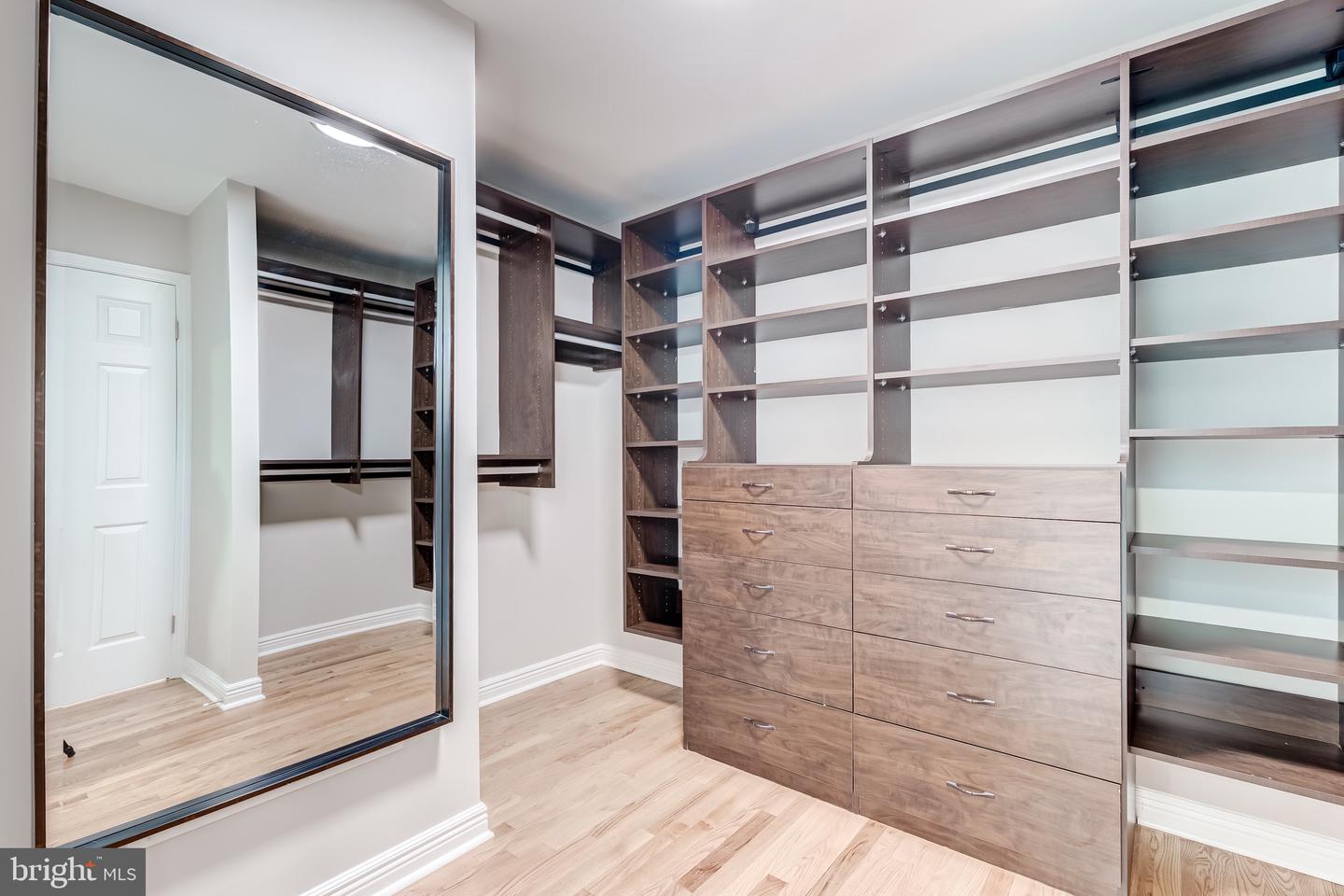 35405 CARNOUSTIE CIR, ROUND HILL, Virginia 20141, 4 Bedrooms Bedrooms, ,4 BathroomsBathrooms,Residential,For sale,35405 CARNOUSTIE CIR,VALO2113942 MLS # VALO2113942