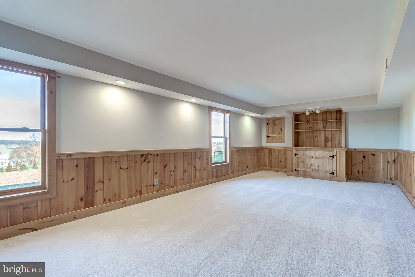 35405 CARNOUSTIE CIR, ROUND HILL, Virginia 20141, 4 Bedrooms Bedrooms, ,4 BathroomsBathrooms,Residential,For sale,35405 CARNOUSTIE CIR,VALO2113942 MLS # VALO2113942