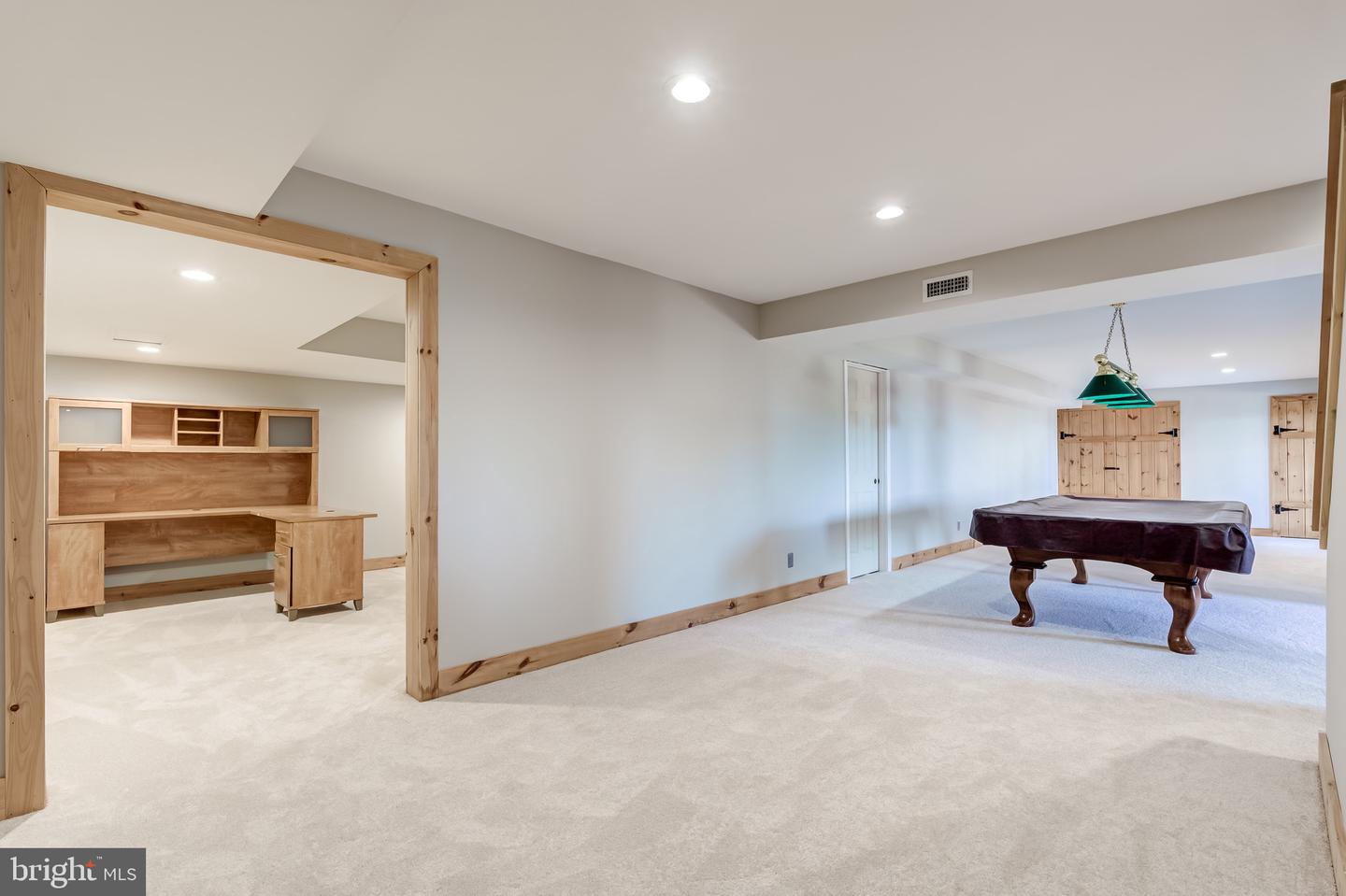 35405 CARNOUSTIE CIR, ROUND HILL, Virginia 20141, 4 Bedrooms Bedrooms, ,4 BathroomsBathrooms,Residential,For sale,35405 CARNOUSTIE CIR,VALO2113942 MLS # VALO2113942