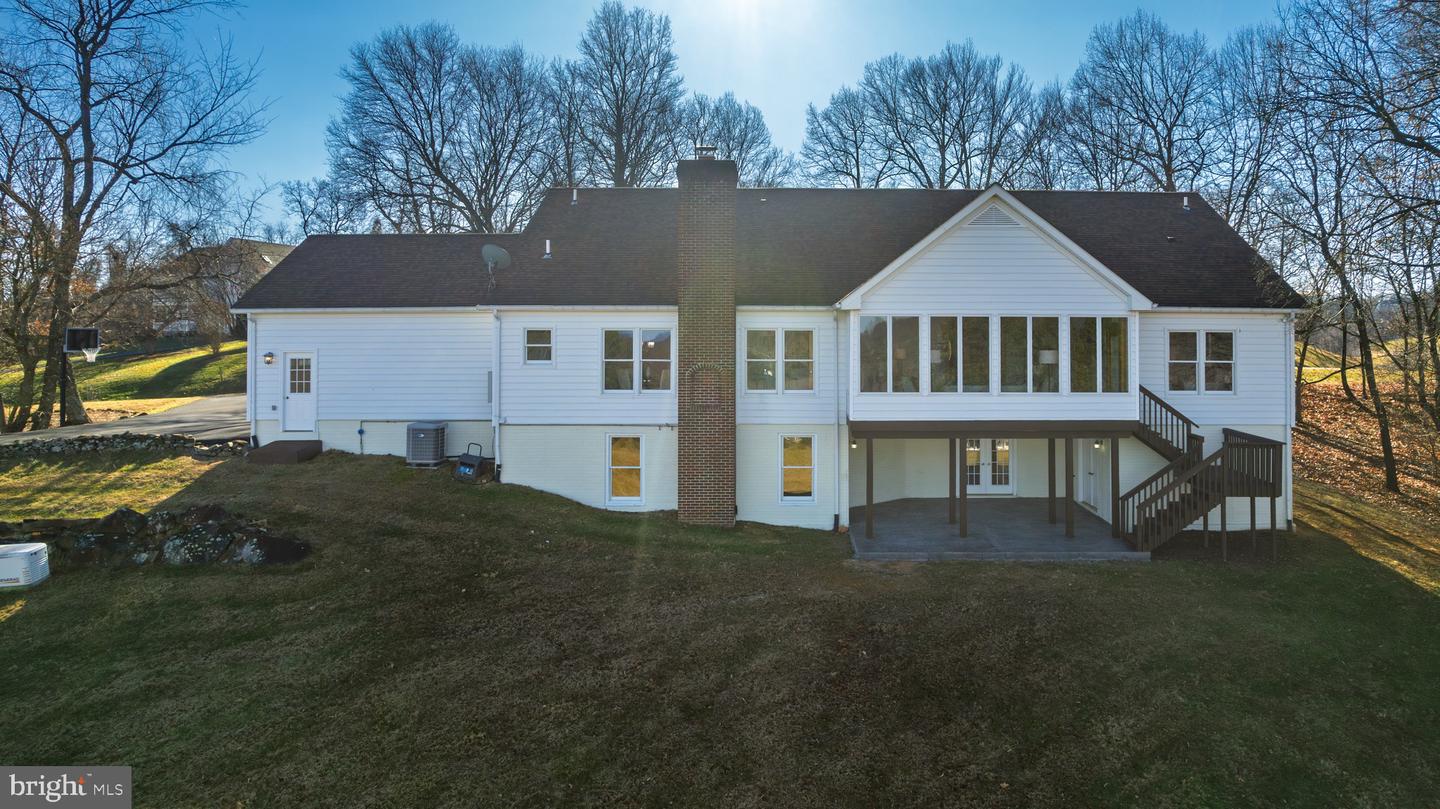 35405 CARNOUSTIE CIR, ROUND HILL, Virginia 20141, 4 Bedrooms Bedrooms, ,4 BathroomsBathrooms,Residential,For sale,35405 CARNOUSTIE CIR,VALO2113942 MLS # VALO2113942