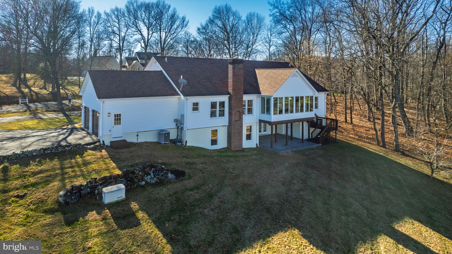 35405 CARNOUSTIE CIR, ROUND HILL, Virginia 20141, 4 Bedrooms Bedrooms, ,4 BathroomsBathrooms,Residential,For sale,35405 CARNOUSTIE CIR,VALO2113942 MLS # VALO2113942