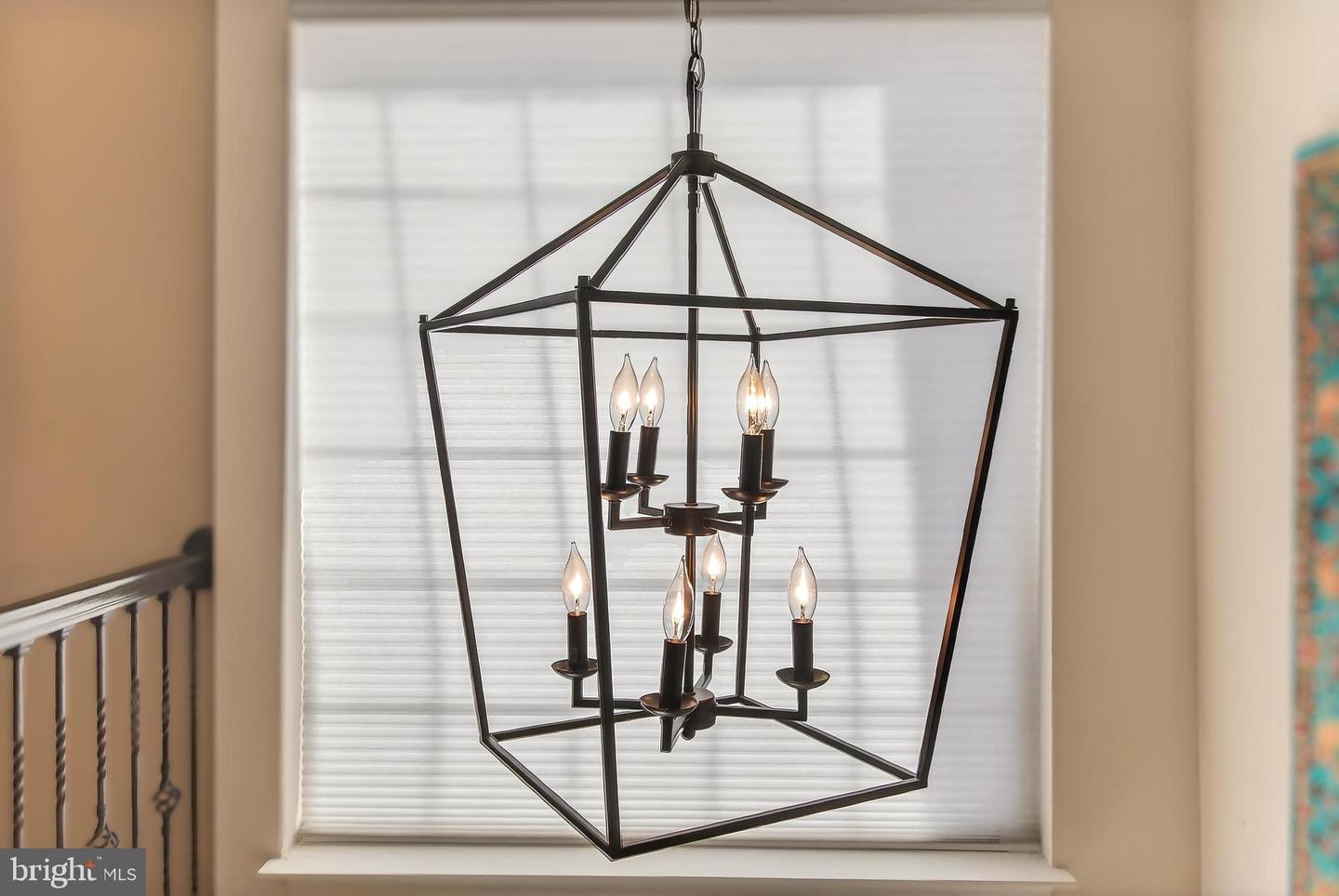 8445 CARMELA CIR, SPRINGFIELD, Virginia 22153, 3 Bedrooms Bedrooms, ,3 BathroomsBathrooms,Residential,For sale,8445 CARMELA CIR,VAFX2285780 MLS # VAFX2285780