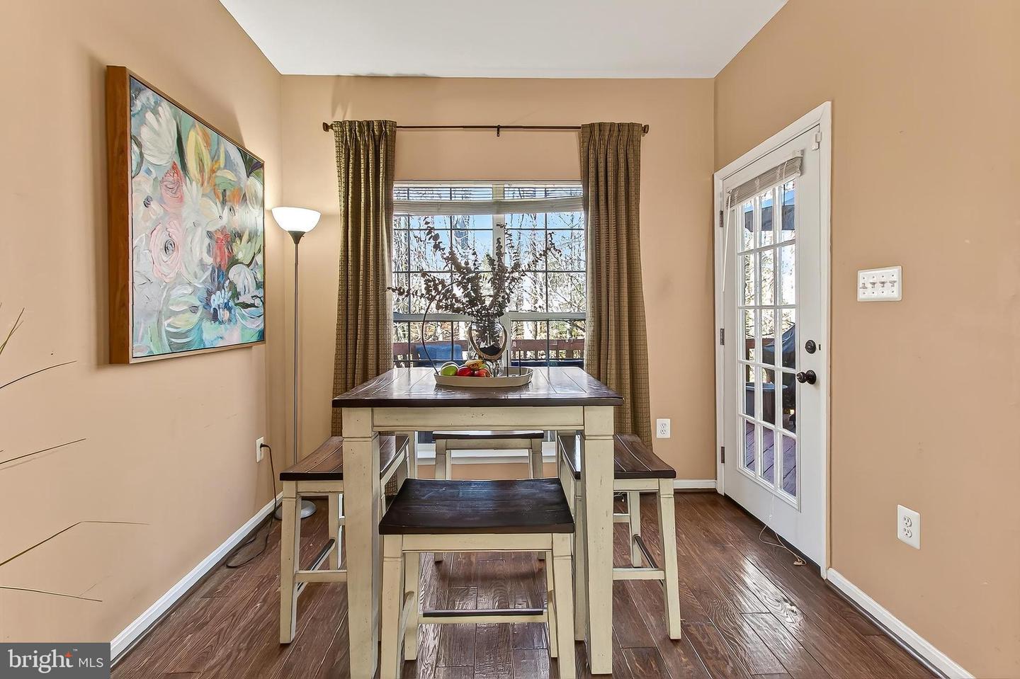 8445 CARMELA CIR, SPRINGFIELD, Virginia 22153, 3 Bedrooms Bedrooms, ,3 BathroomsBathrooms,Residential,For sale,8445 CARMELA CIR,VAFX2285780 MLS # VAFX2285780