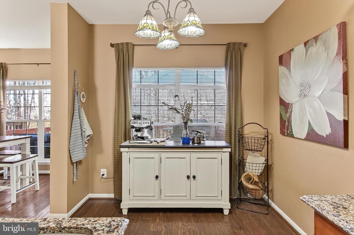 8445 CARMELA CIR, SPRINGFIELD, Virginia 22153, 3 Bedrooms Bedrooms, ,3 BathroomsBathrooms,Residential,For sale,8445 CARMELA CIR,VAFX2285780 MLS # VAFX2285780