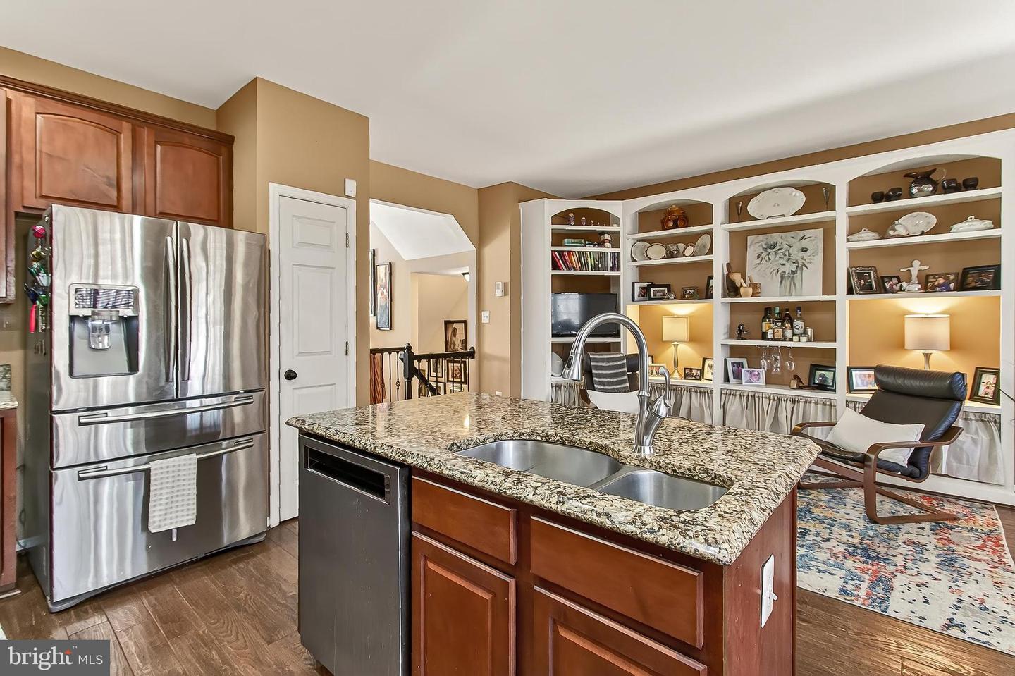 8445 CARMELA CIR, SPRINGFIELD, Virginia 22153, 3 Bedrooms Bedrooms, ,3 BathroomsBathrooms,Residential,For sale,8445 CARMELA CIR,VAFX2285780 MLS # VAFX2285780