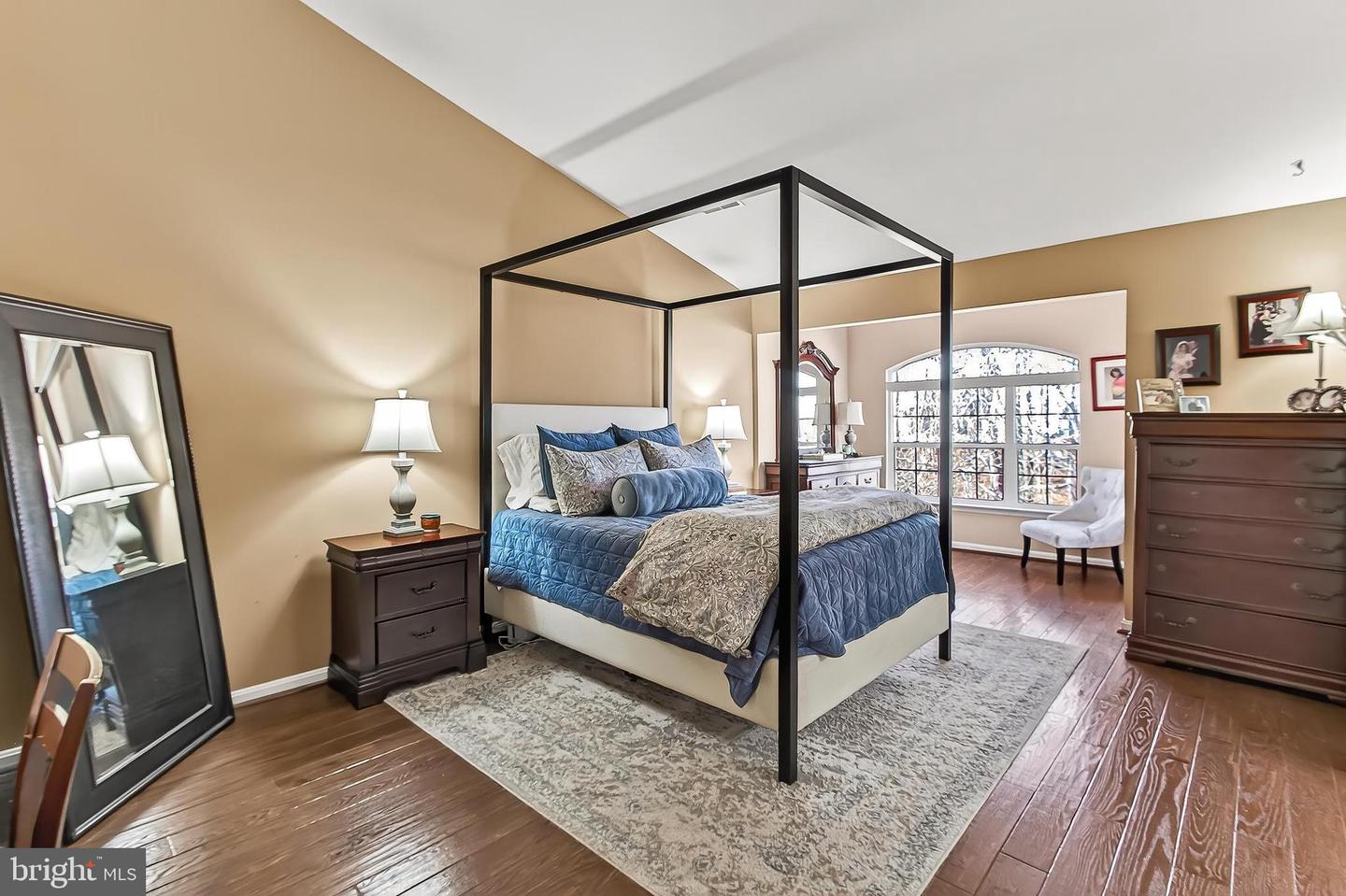 8445 CARMELA CIR, SPRINGFIELD, Virginia 22153, 3 Bedrooms Bedrooms, ,3 BathroomsBathrooms,Residential,For sale,8445 CARMELA CIR,VAFX2285780 MLS # VAFX2285780