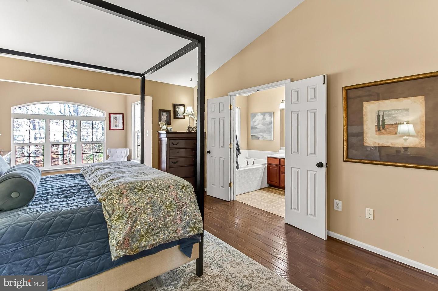 8445 CARMELA CIR, SPRINGFIELD, Virginia 22153, 3 Bedrooms Bedrooms, ,3 BathroomsBathrooms,Residential,For sale,8445 CARMELA CIR,VAFX2285780 MLS # VAFX2285780