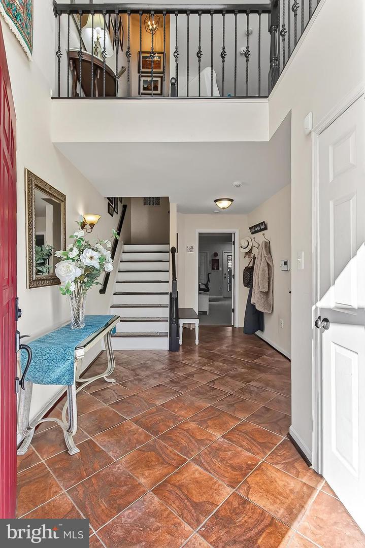 8445 CARMELA CIR, SPRINGFIELD, Virginia 22153, 3 Bedrooms Bedrooms, ,3 BathroomsBathrooms,Residential,For sale,8445 CARMELA CIR,VAFX2285780 MLS # VAFX2285780