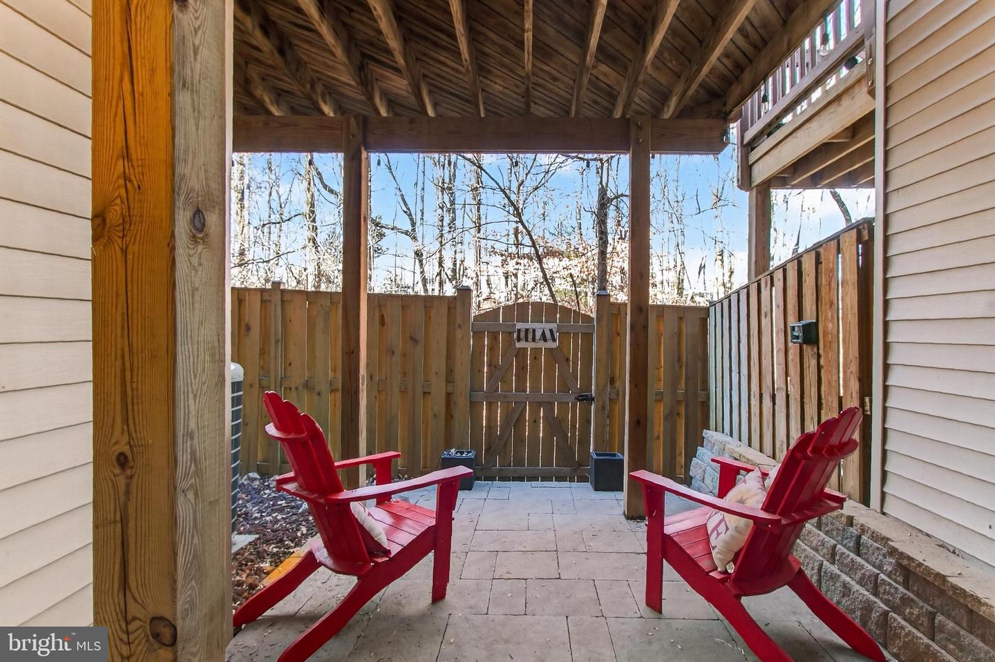 8445 CARMELA CIR, SPRINGFIELD, Virginia 22153, 3 Bedrooms Bedrooms, ,3 BathroomsBathrooms,Residential,For sale,8445 CARMELA CIR,VAFX2285780 MLS # VAFX2285780