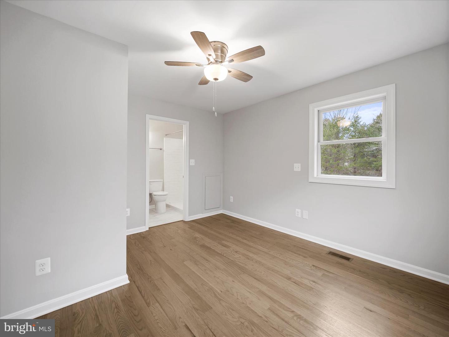 75 SOUTHERN DR, STRASBURG, Virginia 22657, 2 Bedrooms Bedrooms, 7 Rooms Rooms,2 BathroomsBathrooms,Residential,For sale,75 SOUTHERN DR,VAWR2013126 MLS # VAWR2013126